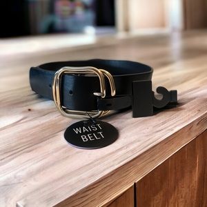 Forever 21 Black Belt // S/M — 71cm